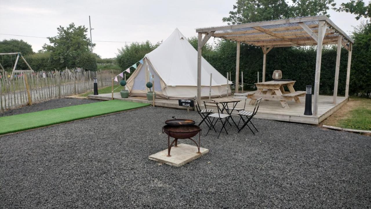 Carrowmena School House & Glamping 호텔 리머배디 외부 사진