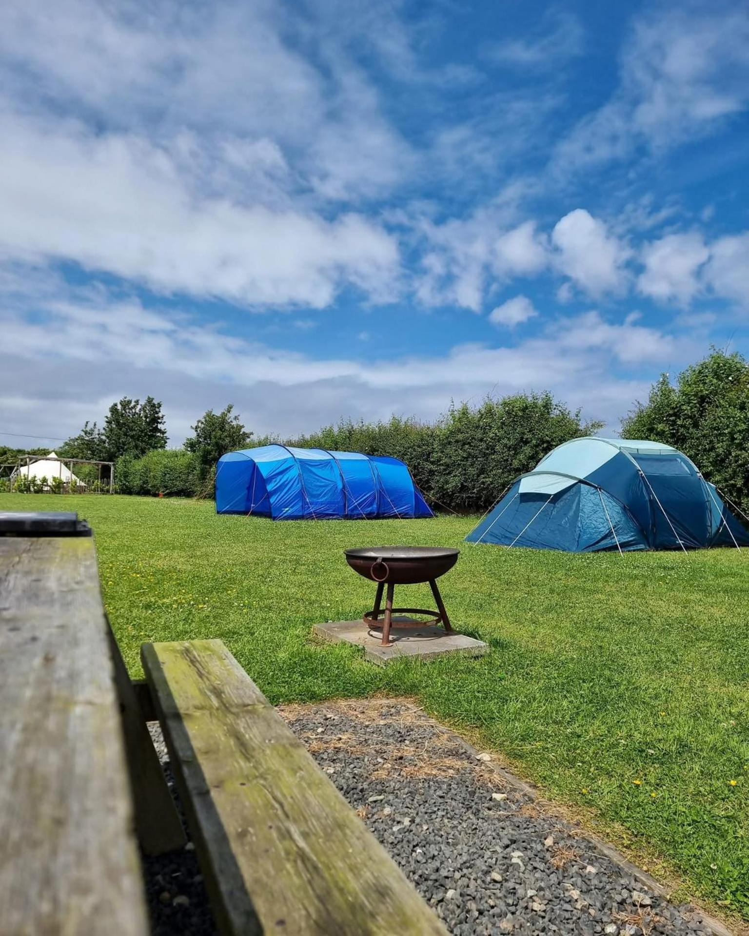 Carrowmena School House & Glamping 호텔 리머배디 외부 사진